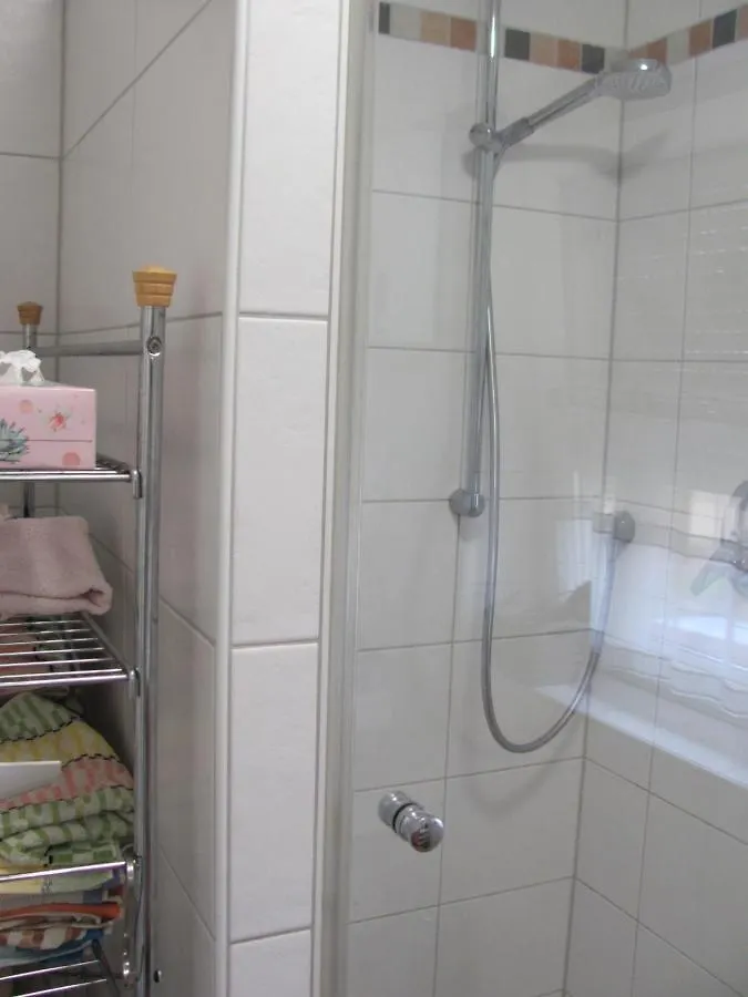 Homestay Cozy Airport Guesthouse: Twin Room with Shared Bath Trunkelsberg
